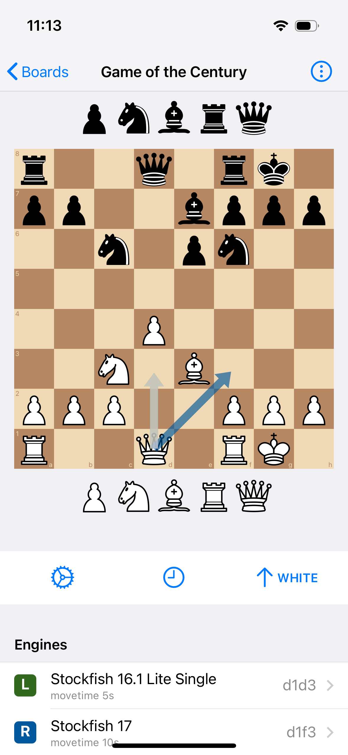 Chessboard with black and white pieces in mid-game. A blue arrow indicates a move from white's queen on d1 to capture the pawn on d3. Stockfish engine settings displayed below the board.